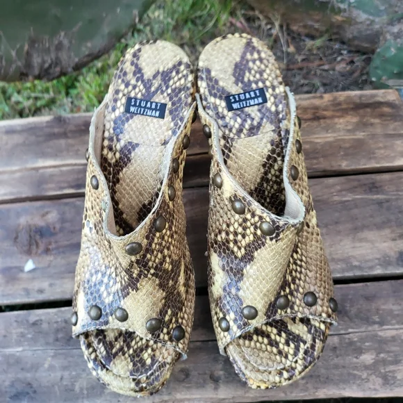 Patent Leather Snake Skin Pint Stuart Weizmann Slides - Picture 3 of 7